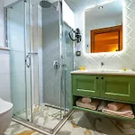 Aparthotel Oikos Bozcaada