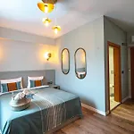 Oikos Aparthotel