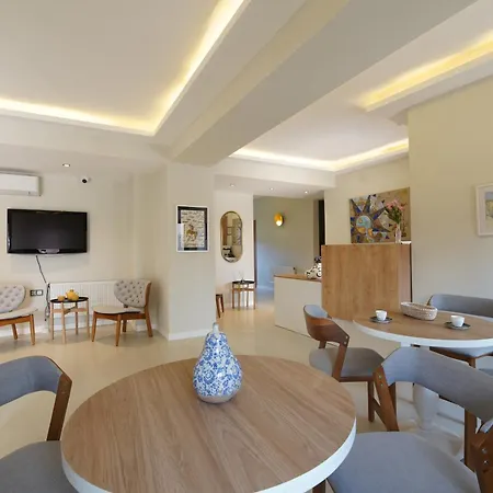 Oikos Apartahotel