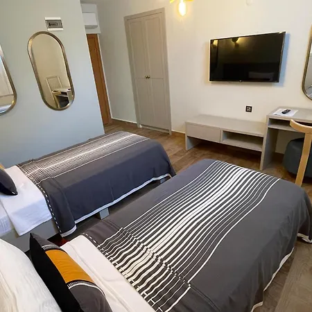 Apartahotel Oikos *