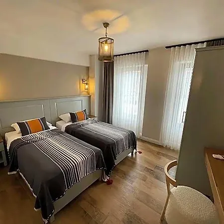 Appart hôtel Oikos 4*